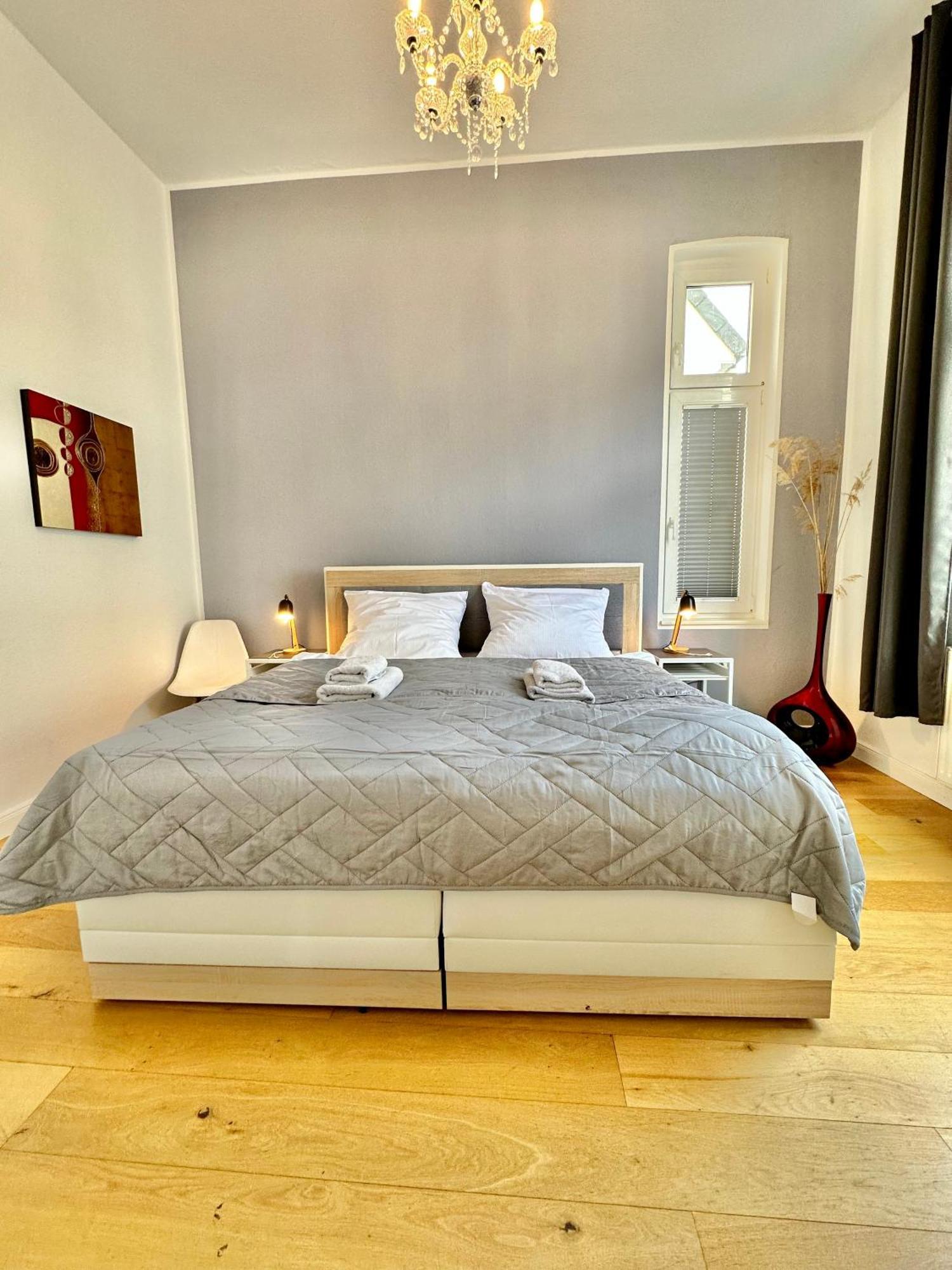 Geraeumiges City-Apartment Mit 2 Badezimmer Und Parkplaetzen D46-Og Oldenburg Exteriör bild