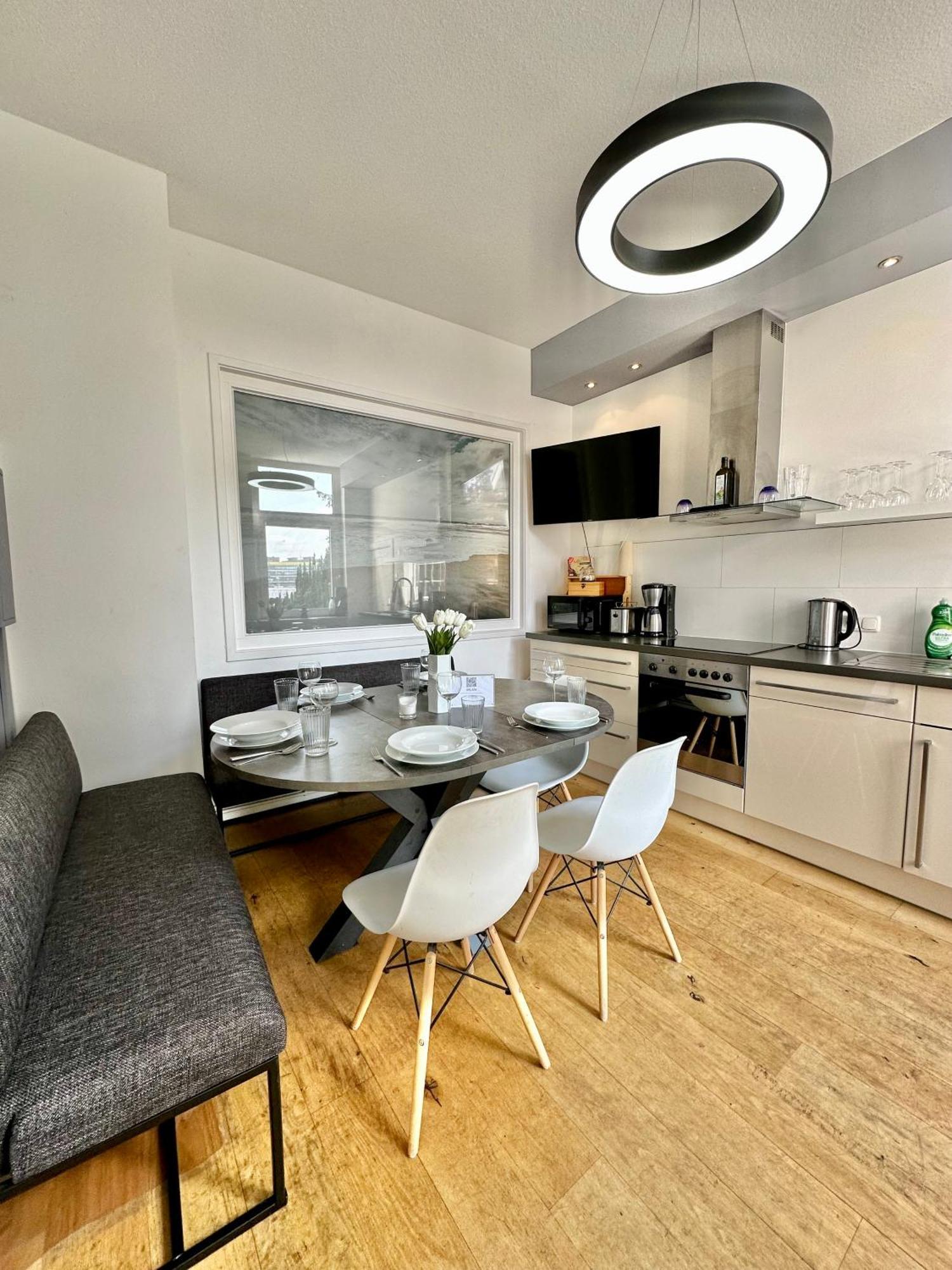 Geraeumiges City-Apartment Mit 2 Badezimmer Und Parkplaetzen D46-Og Oldenburg Exteriör bild