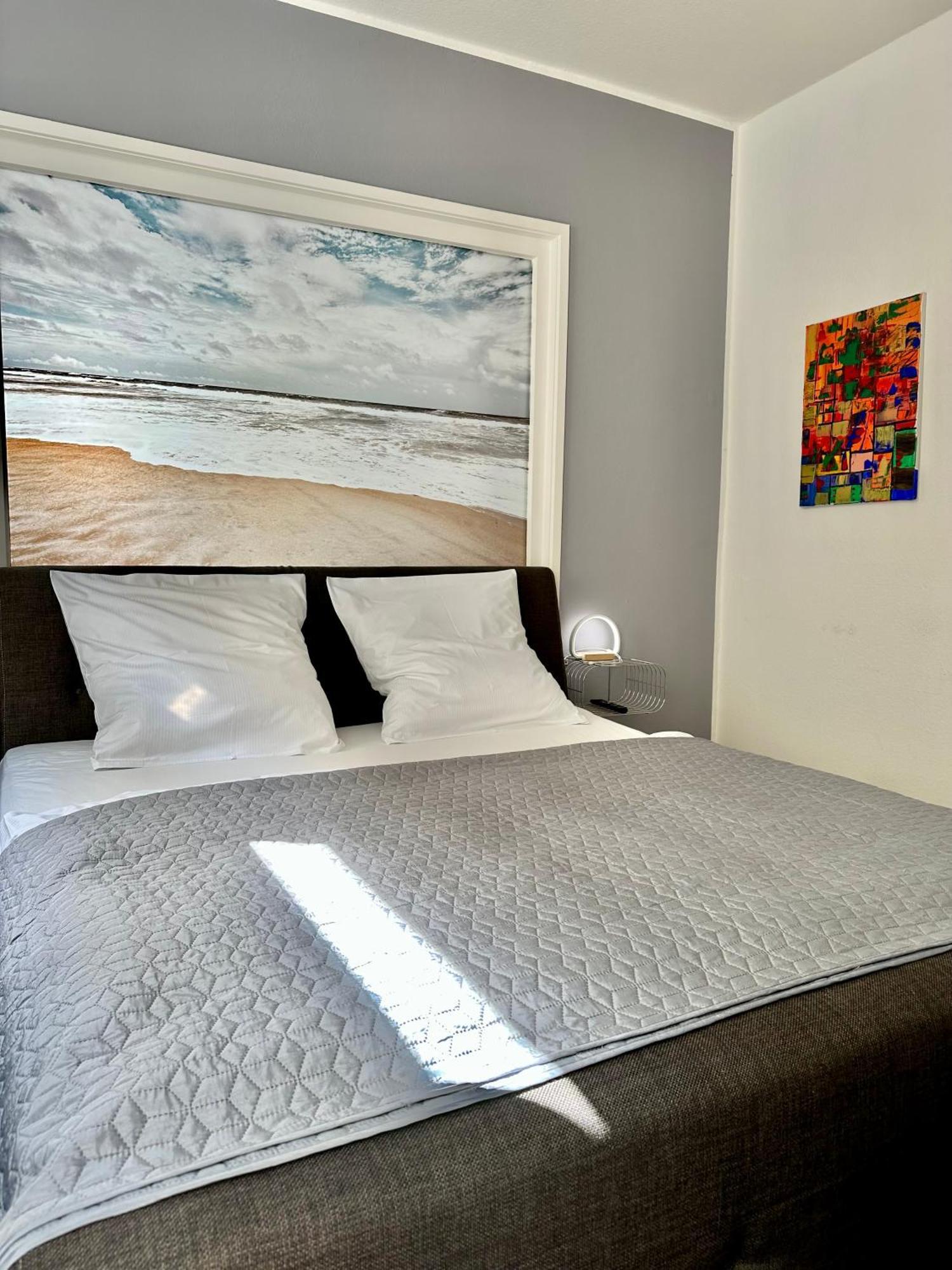 Geraeumiges City-Apartment Mit 2 Badezimmer Und Parkplaetzen D46-Og Oldenburg Exteriör bild