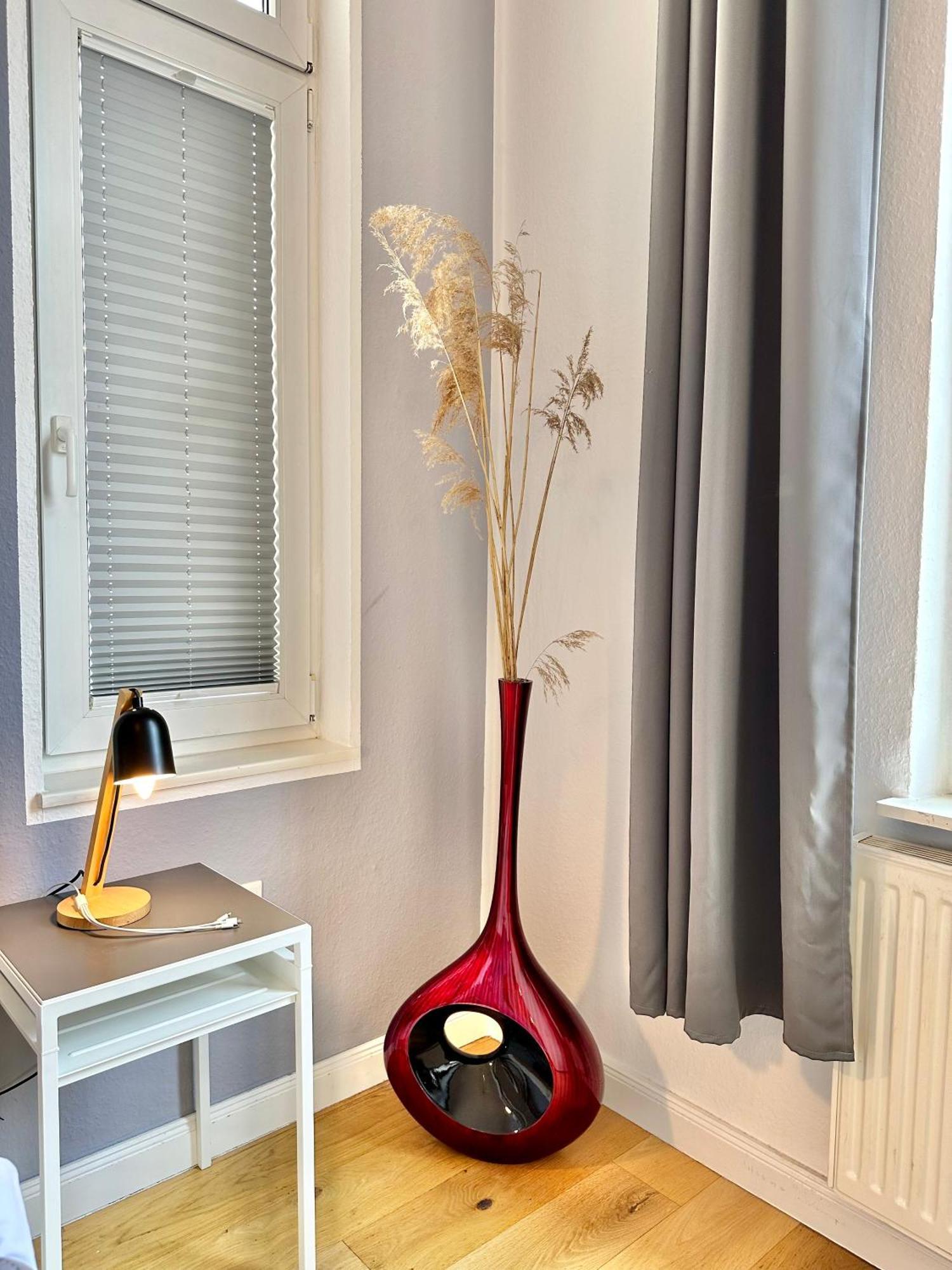 Geraeumiges City-Apartment Mit 2 Badezimmer Und Parkplaetzen D46-Og Oldenburg Exteriör bild